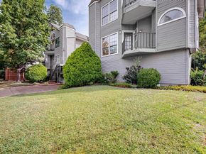 218 N Beacon Street  108, Dallas Texas 75214