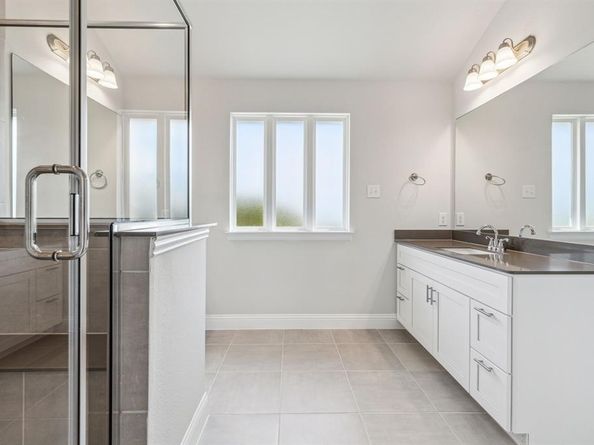 552  Hutchinson Lane , Lewisville Texas 75077