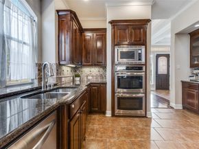 11327  Mounts Run Drive , Dallas Texas 75218