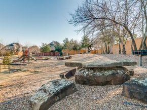 11327  Mounts Run Drive , Dallas Texas 75218