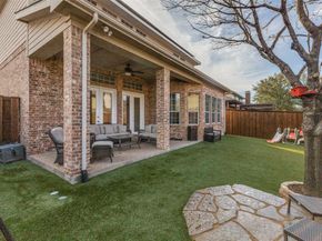 11327  Mounts Run Drive , Dallas Texas 75218