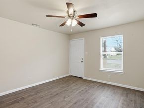 816  Bradley Street , Fort Worth Texas 76103