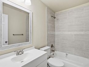 816  Bradley Street , Fort Worth Texas 76103