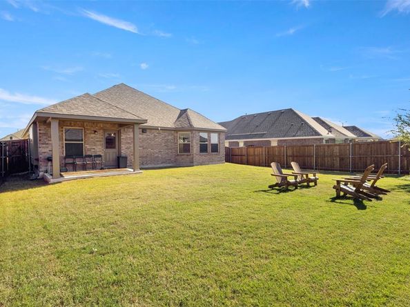 1421  Avalon Court , Celina Texas 75009