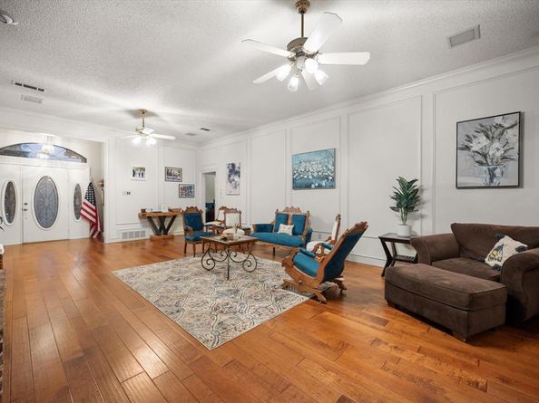5110  Wareham Drive , Arlington Texas 76017