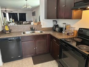 7812  Oak Garden Trail , Dallas Texas 75232