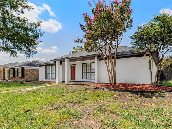 202 E Schreiber Street , Garland Texas 75049