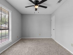 202 E Schreiber Street , Garland Texas 75049
