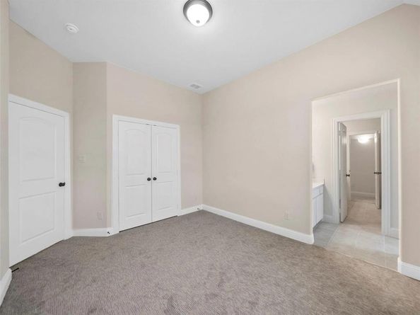 928  Holly Anne Lane , Aubrey Texas 76227