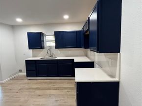 3919  Carl Street , Dallas Texas 75210