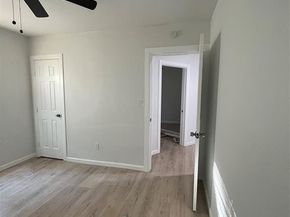 3919  Carl Street , Dallas Texas 75210