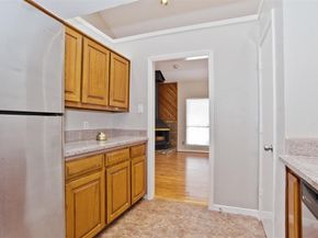 7450  Holly Hill Drive  116, Dallas Texas 75231