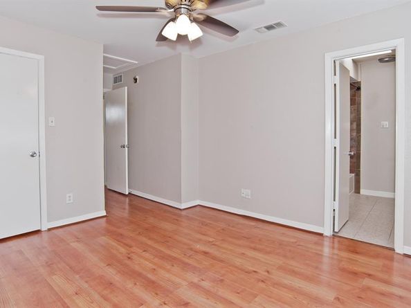 7450  Holly Hill Drive  116, Dallas Texas 75231