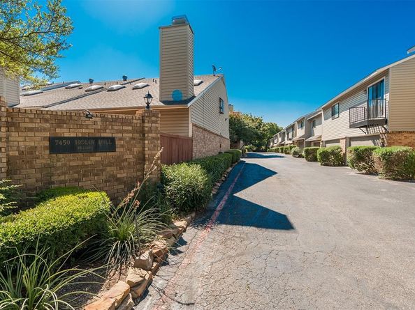 7450  Holly Hill Drive  116, Dallas Texas 75231