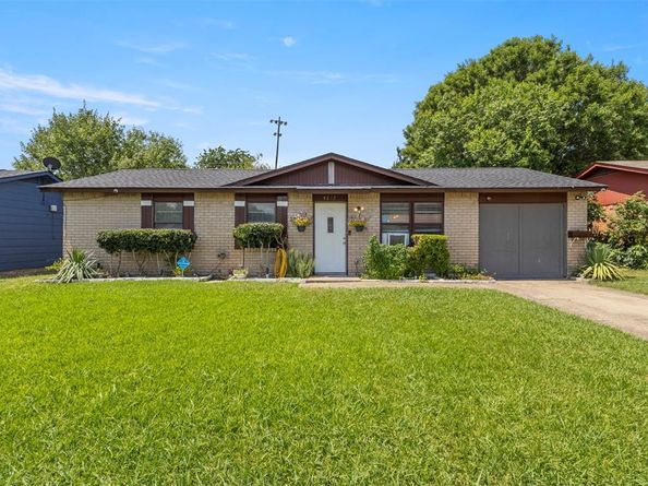 4217  Central Lane , Balch Springs Texas 75180