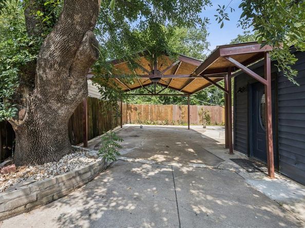 2521  Anzio Drive , Dallas Texas 75224