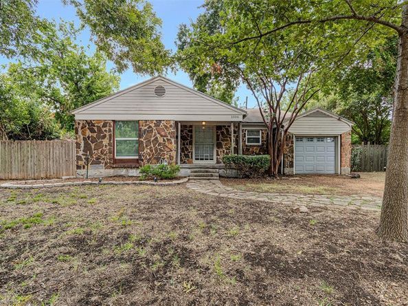 1006  Briarwood Drive , Garland Texas 75041