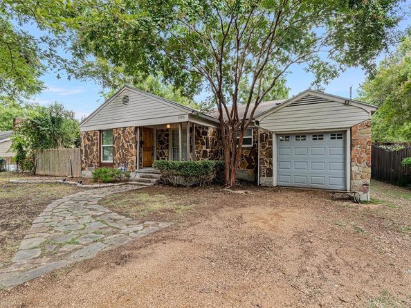 1006  Briarwood Drive , Garland Texas 75041