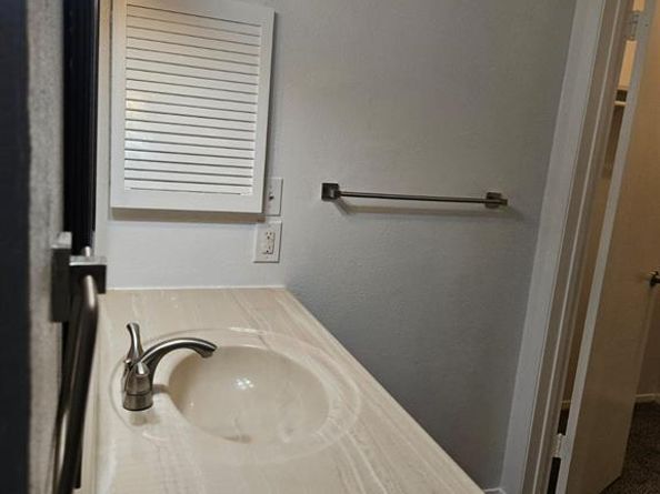 5981  Arapaho Road  104, Dallas Texas 75248