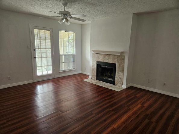 5981  Arapaho Road  104, Dallas Texas 75248