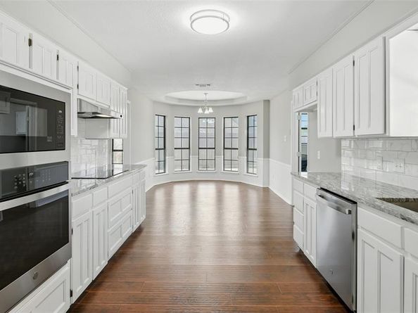 2305  Meadowlark Lane , Bedford Texas 76021