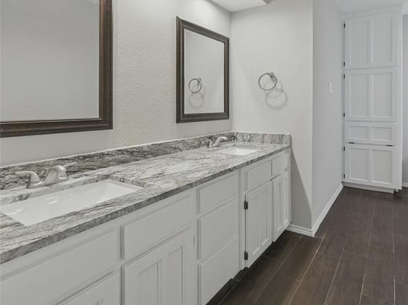 2305  Meadowlark Lane , Bedford Texas 76021