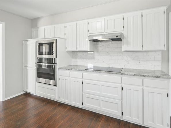 2305  Meadowlark Lane , Bedford Texas 76021