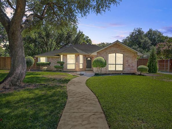 2205  Morriss Court , Flower Mound Texas 75028