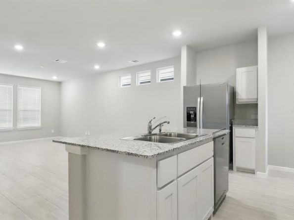 3032  PECAN FARM Lane , Fort Worth Texas 76140