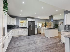 2032  Christie Lane , Carrollton Texas 75007