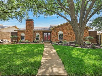 2032  Christie Lane 
