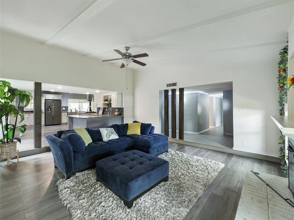 2032  Christie Lane , Carrollton Texas 75007