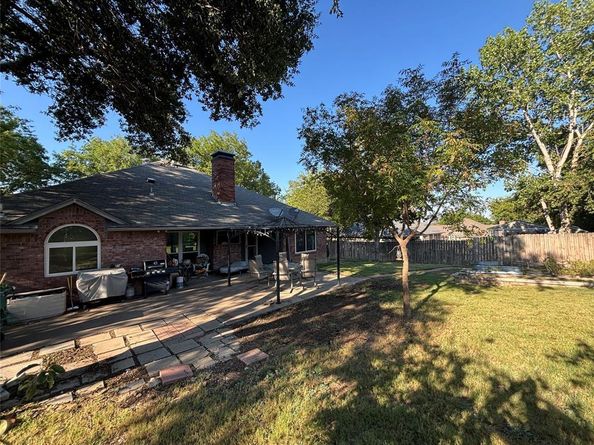 10219  Gray Oak Lane , Fort Worth Texas 76108