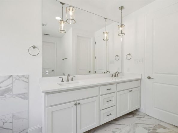 9604  Mav Lane , Dallas Texas 75238