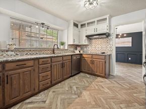 3530  Quail Crest Street , Grapevine Texas 76051