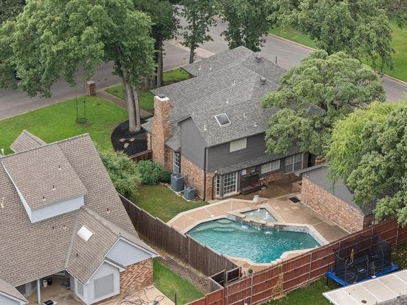 3530  Quail Crest Street , Grapevine Texas 76051