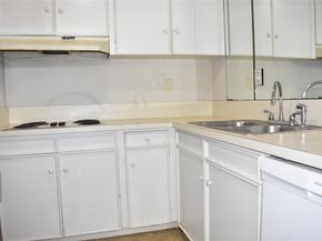 3631  Northwest Parkway , University Park Texas 75225
