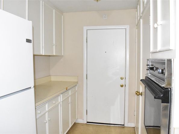 3631  Northwest Parkway , University Park Texas 75225