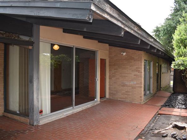 3631  Northwest Parkway , University Park Texas 75225