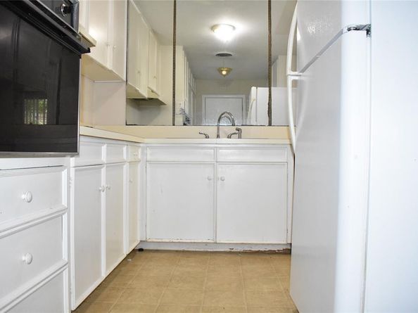 3631  Northwest Parkway , University Park Texas 75225