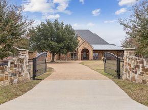 271  Dennis Bailey Lane , Heath Texas 75032