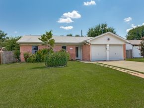 1216  Manning Street , Benbrook Texas 76126