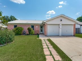 1216  Manning Street , Benbrook Texas 76126