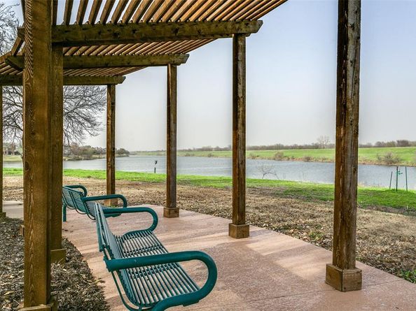 227  Moss Hill Road , Irving Texas 75063