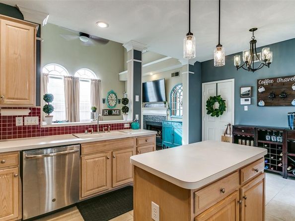 227  Moss Hill Road , Irving Texas 75063