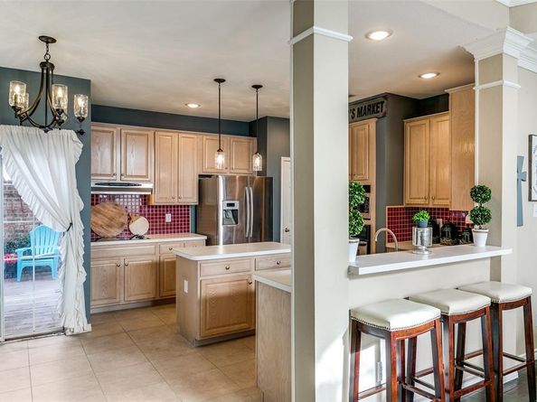 227  Moss Hill Road , Irving Texas 75063