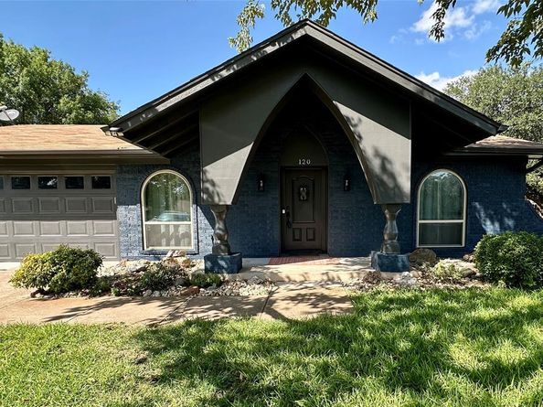 120  Lakeway Drive , Benbrook Texas 76126