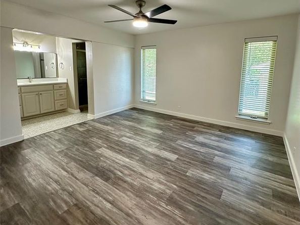 120  Lakeway Drive , Benbrook Texas 76126