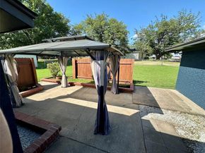120  Lakeway Drive , Benbrook Texas 76126