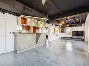 329 E Colorado Boulevard  305, Dallas Texas 75203